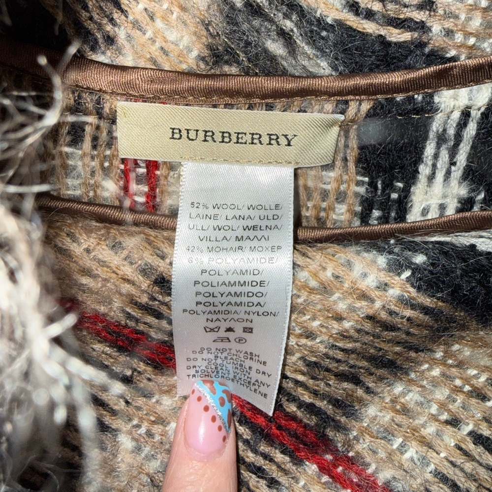 Burberry cape - image 3